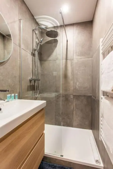 Montmartre/seveste : Magnifique 2br Paříž